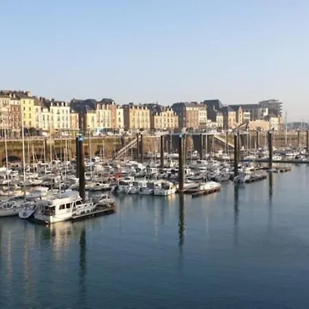 Apartment A 2min De La *